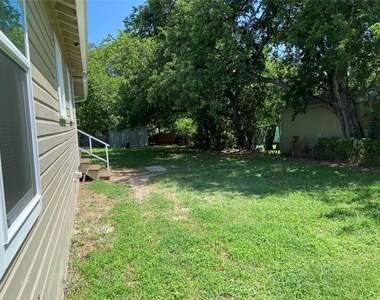 506 N Lamar Street - Photo Thumbnail 11