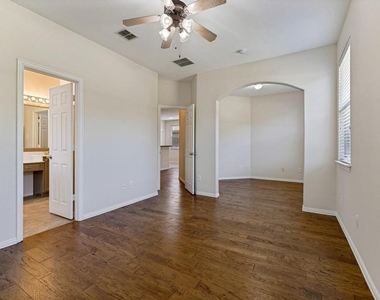 1906 Pecan Grove Drive - Photo Thumbnail 17