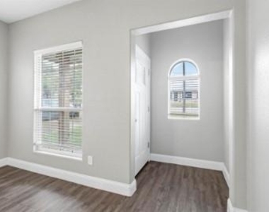 426 W Coffin Street - Photo Thumbnail 5