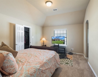 534 Windward Drive - Photo Thumbnail 11