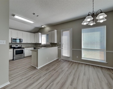 8908 Saranac Trail - Photo Thumbnail 4