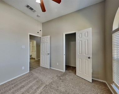 8908 Saranac Trail - Photo Thumbnail 11