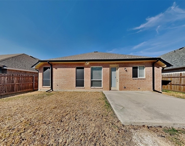 8908 Saranac Trail - Photo Thumbnail 16