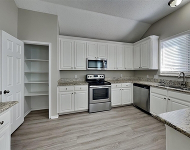 8908 Saranac Trail - Photo Thumbnail 3
