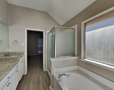 8908 Saranac Trail - Photo Thumbnail 9