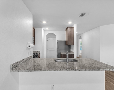 3083 Chillingham Drive - Photo Thumbnail 8