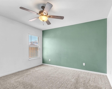 3083 Chillingham Drive - Photo Thumbnail 15