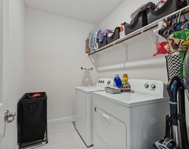 1601 Grand Villa Street - Photo Thumbnail 21