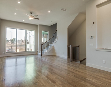 101 Decker Drive - Photo Thumbnail 13