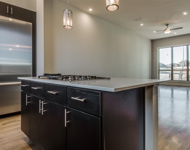 101 Decker Drive - Photo Thumbnail 5
