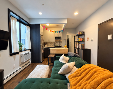 37 Suydam Place - Photo Thumbnail 1