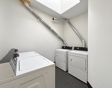 37 Suydam Place - Photo Thumbnail 11