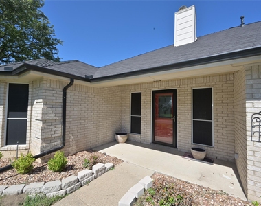 211 Barbara Way - Photo Thumbnail 1