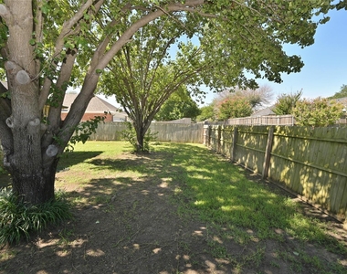 211 Barbara Way - Photo Thumbnail 35