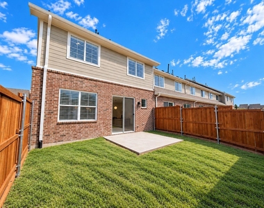 600 Nolan Lane - Photo Thumbnail 27