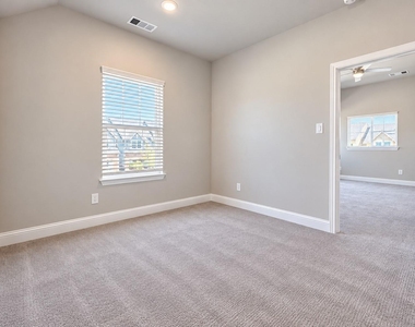600 Nolan Lane - Photo Thumbnail 13