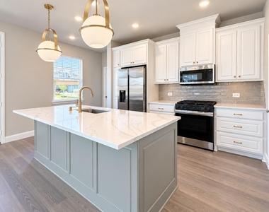 600 Nolan Lane - Photo Thumbnail 6