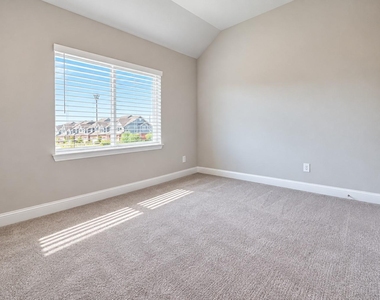 600 Nolan Lane - Photo Thumbnail 23