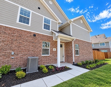 600 Nolan Lane - Photo Thumbnail 35
