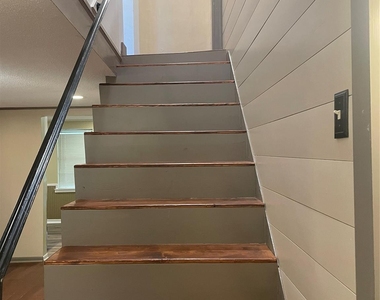 1403 S Donnybrook Avenue - Photo Thumbnail 5