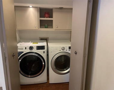 1403 S Donnybrook Avenue - Photo Thumbnail 3