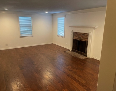 1403 S Donnybrook Avenue - Photo Thumbnail 2