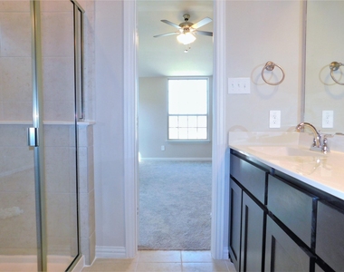 3325 Solana Circle - Photo Thumbnail 18