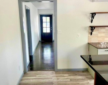 1720 Grand Avenue - Photo Thumbnail 5