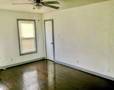 1720 Grand Avenue - Photo Thumbnail 4