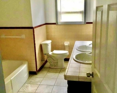 1720 Grand Avenue - Photo Thumbnail 10