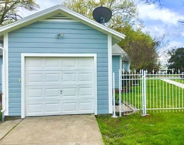 1720 Grand Avenue - Photo Thumbnail 11