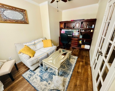 717 Beau Drive - Photo Thumbnail 10
