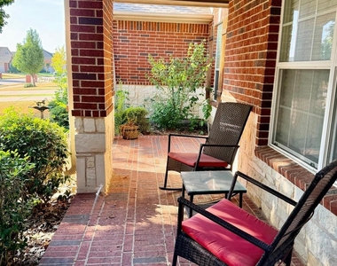 717 Beau Drive - Photo Thumbnail 3