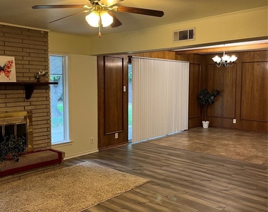 13515 Charcoal Lane - Photo Thumbnail 4