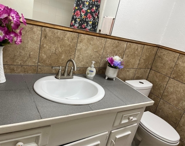 13515 Charcoal Lane - Photo Thumbnail 5