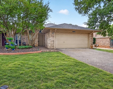 4125-4127 Spring Meadow Lane - Photo Thumbnail 1