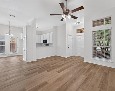 4125-4127 Spring Meadow Lane - Photo Thumbnail 4