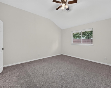 4125-4127 Spring Meadow Lane - Photo Thumbnail 16