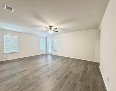 412 Saddle Blanket Drive - Photo Thumbnail 21