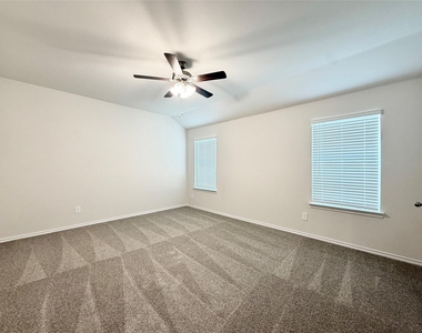 412 Saddle Blanket Drive - Photo Thumbnail 25