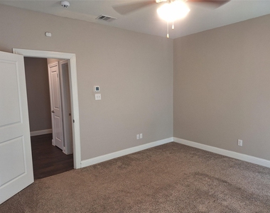 11325 Cobalt Drive - Photo Thumbnail 24