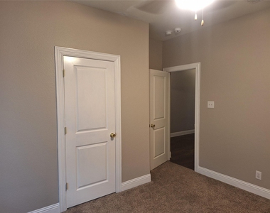 11325 Cobalt Drive - Photo Thumbnail 9