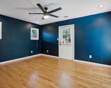 2219 Carnes Street - Photo Thumbnail 8