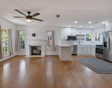 2219 Carnes Street - Photo Thumbnail 2