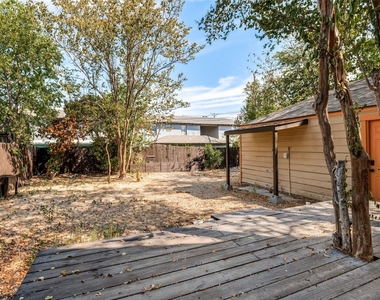 2219 Carnes Street - Photo Thumbnail 15