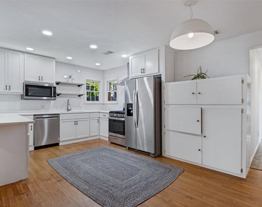 2219 Carnes Street - Photo Thumbnail 4