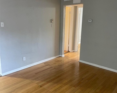5317 Junius Street - Photo Thumbnail 7