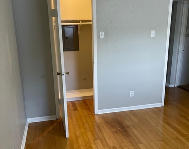 5317 Junius Street - Photo Thumbnail 13