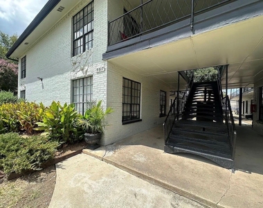 5317 Junius Street - Photo Thumbnail 2