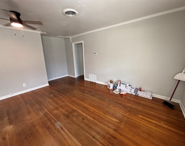 5804 Trigg Drive - Photo Thumbnail 1
